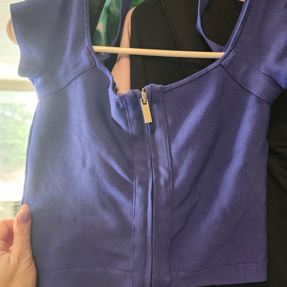 Marciano blue cropped halter/ cap sleeve bodycon top - Picture 3 of 3